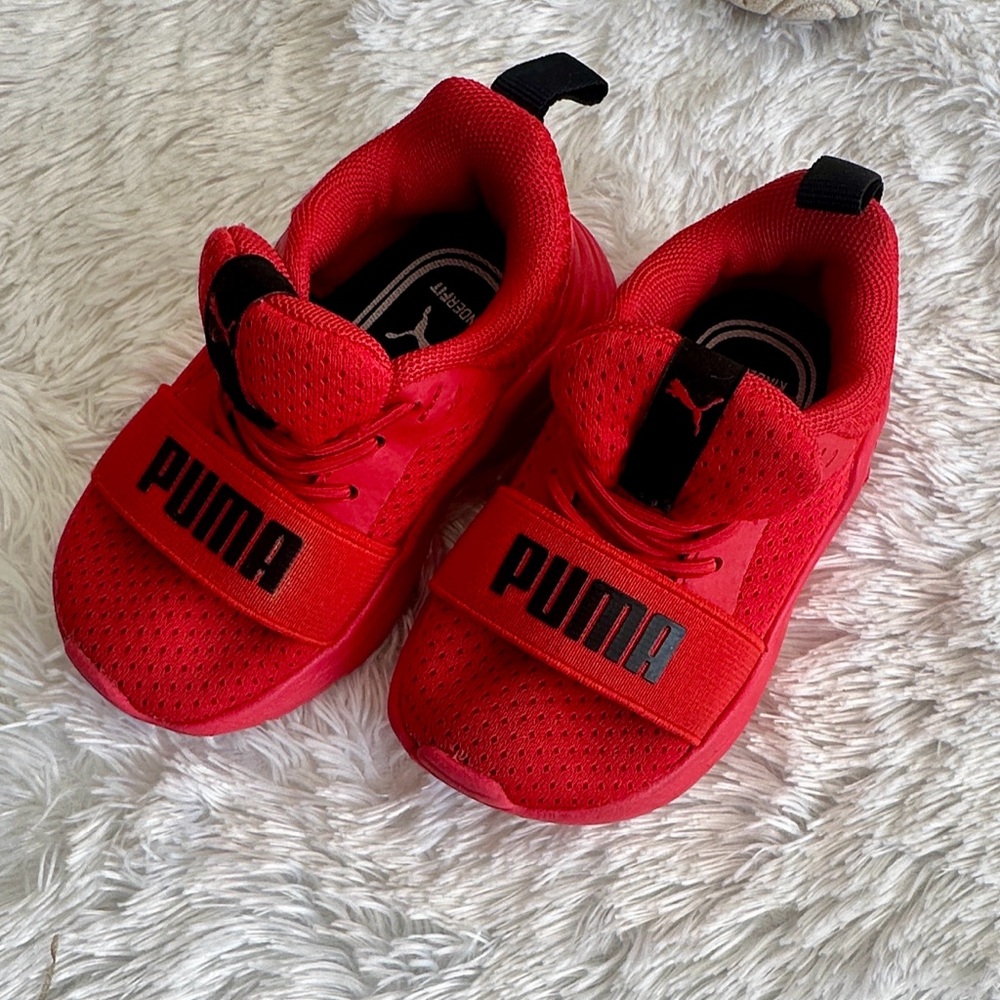 Puma toddler 5t Sneakers